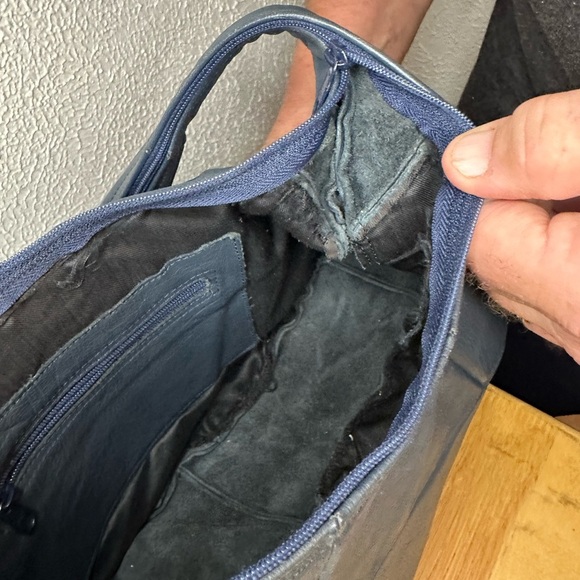 Vintage Leather Hobo Bag in Navy Blue - Picture 8 of 12